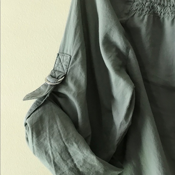 Blouse by LOFT - Picture 3 of 4